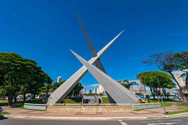 Natação em Goiânia Descubra Onde Praticar e os Melhores Locais para Aulas