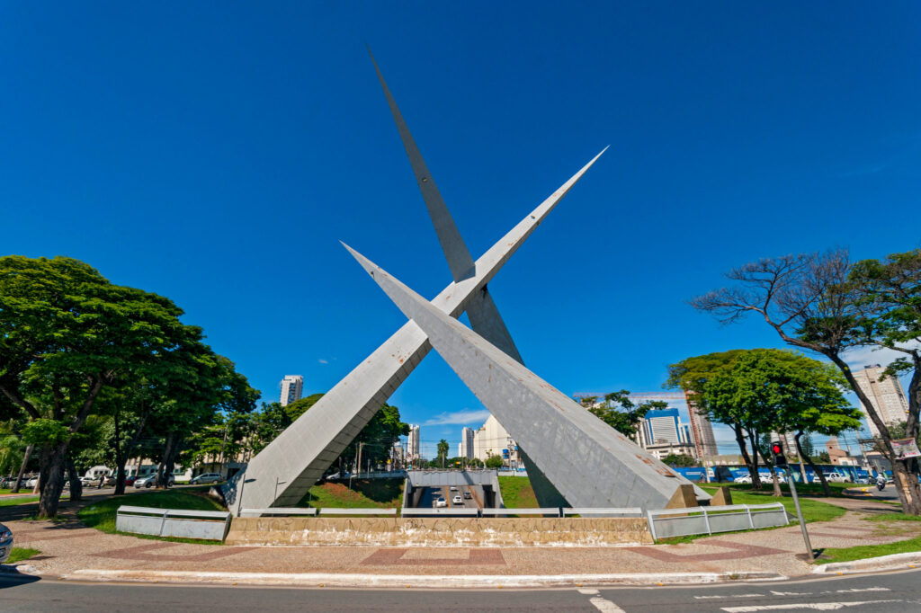 Natação em Goiânia Descubra Onde Praticar e os Melhores Locais para Aulas