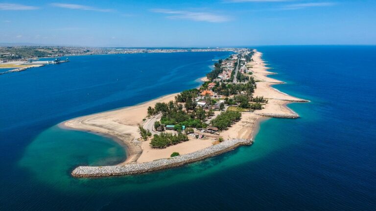 Natação em Benguela Seu Guia Completo para Aulas, Benefícios e Bem-Estar Local