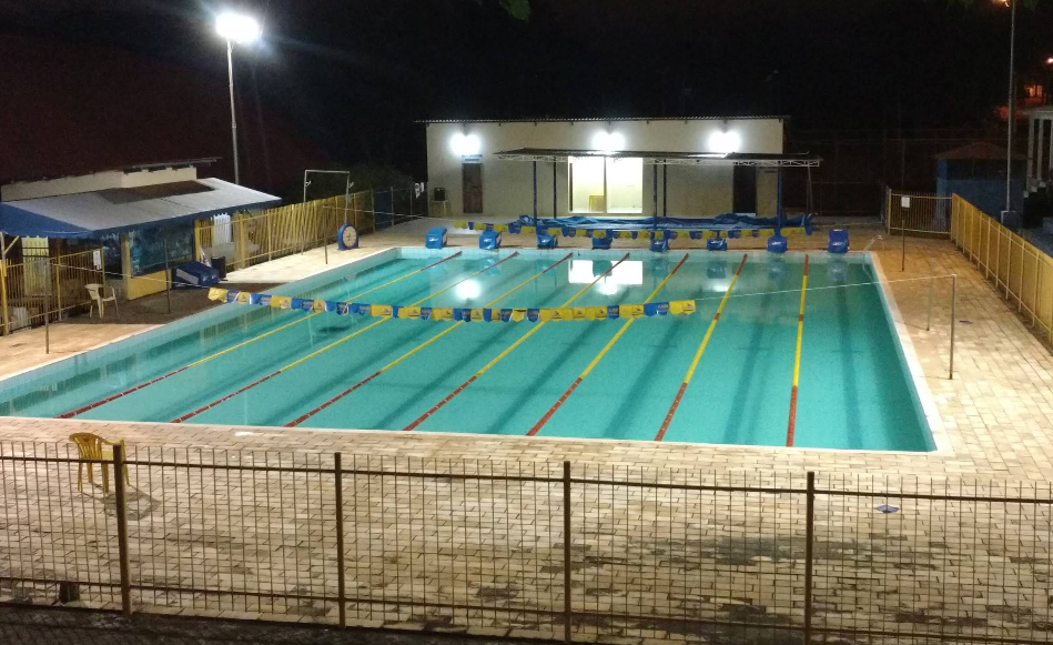 Piscina da AABB em Rio Branco, associação tradicional para natação em Rio Branco